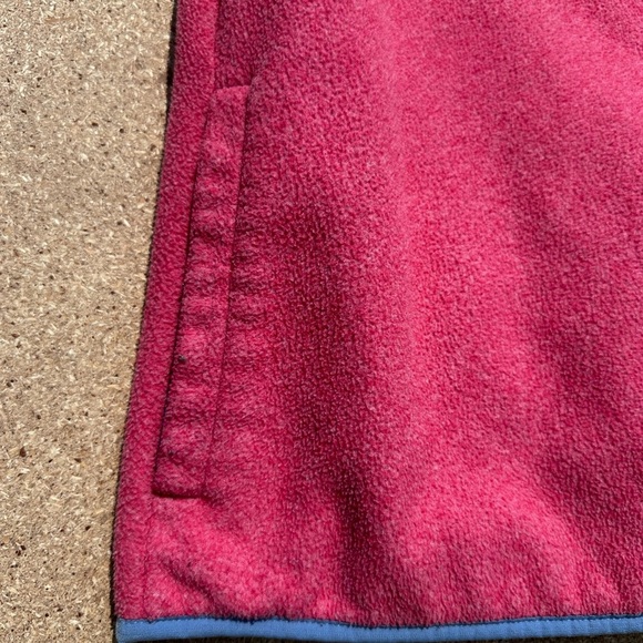Columbia Raspberry Fleece Vest with Blue Accents Size XL - Picture 5 of 7